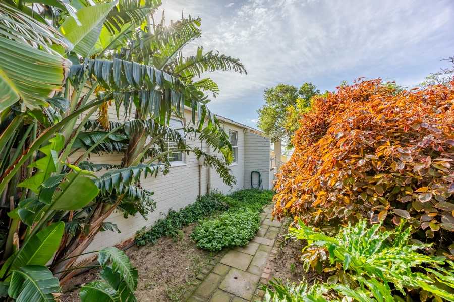 3 Bedroom Property for Sale in Lakeside Western Cape